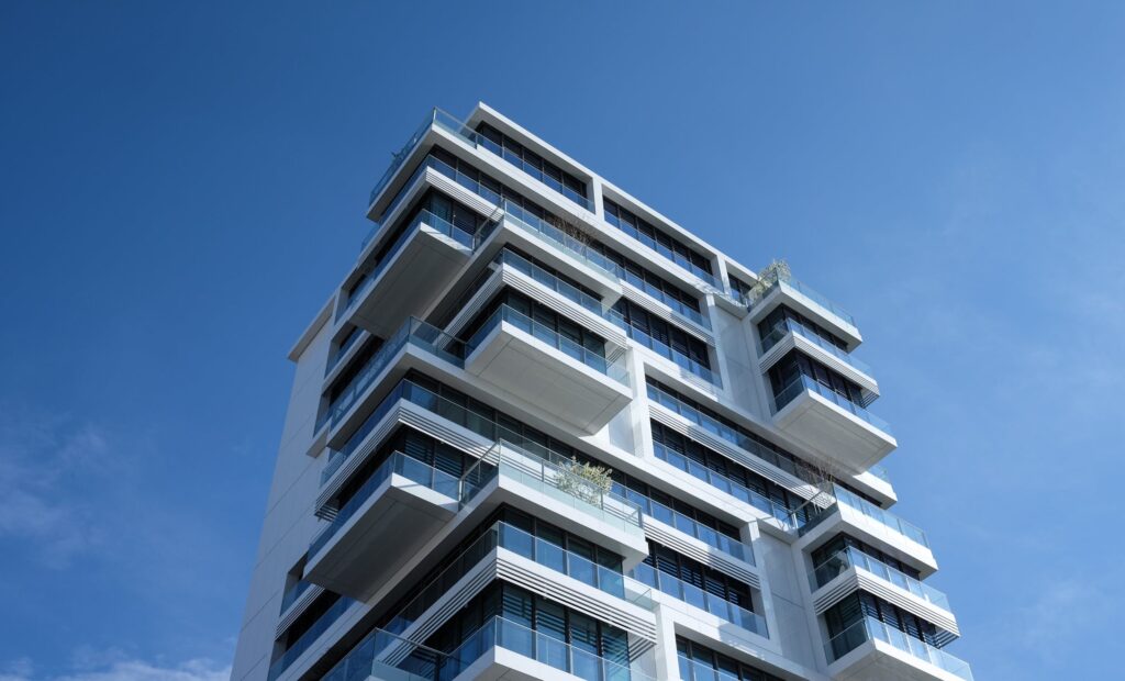 real-estate-181128-170541